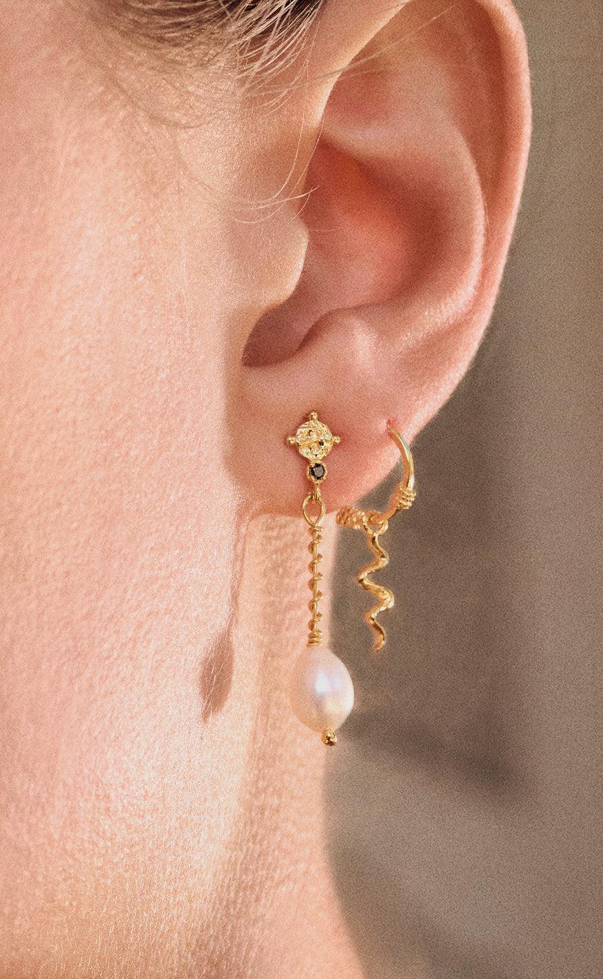 Maanesten Øreringe - Nyla - Gold Colour