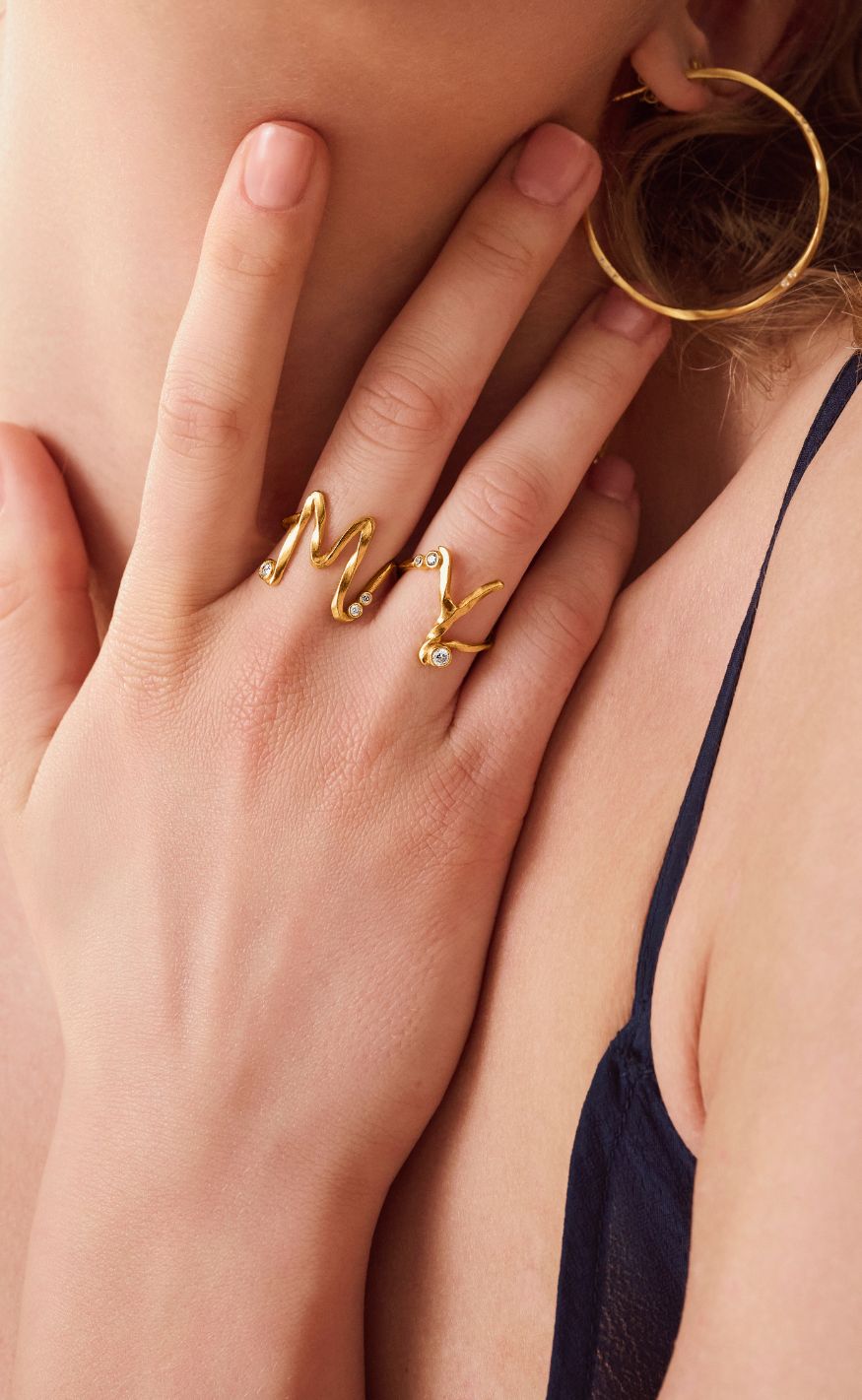 Maanesten Ring - M Alphabet - Gold Colour