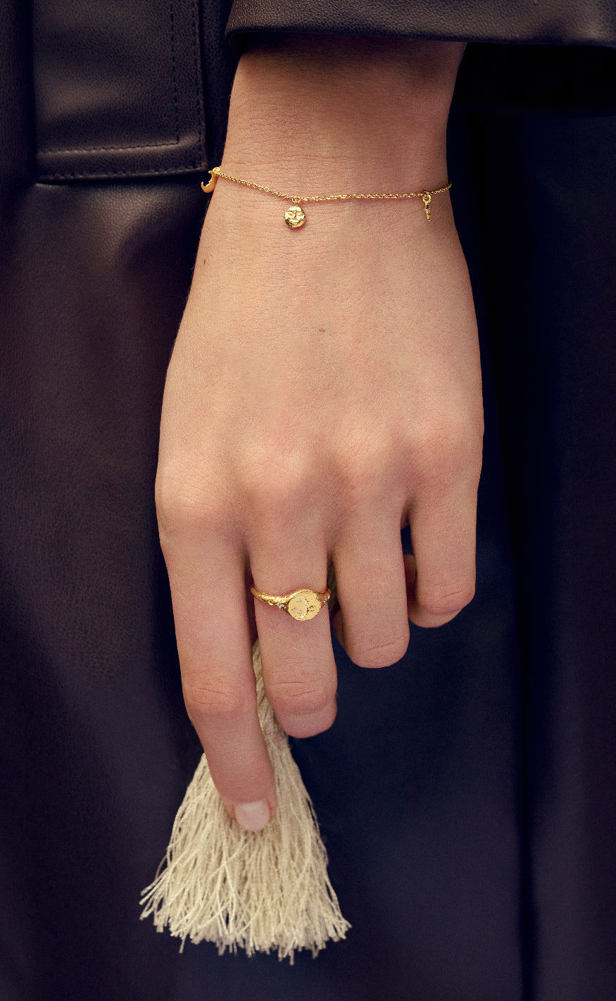 Maanesten Ring - Magdalena - Gold Colour