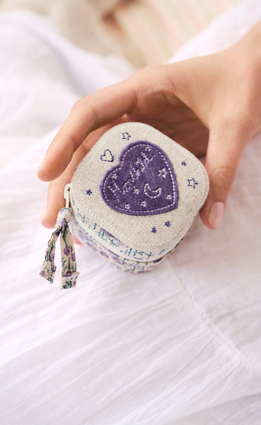 Maanesten Smykkeskrin - Alice - Purple Heart