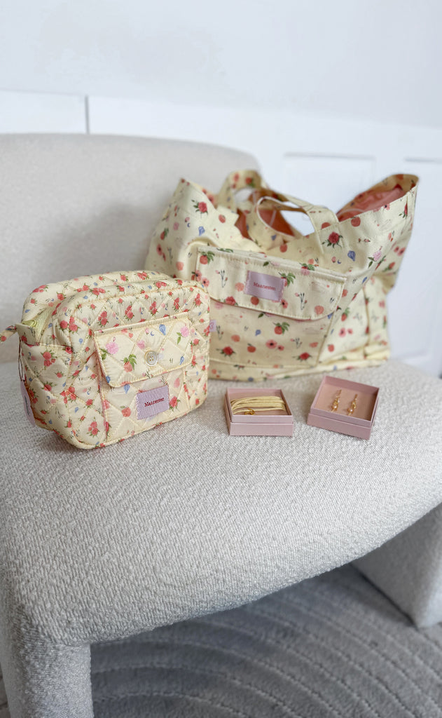Maanesten Totebag - Big Canvas - Roses and Shells