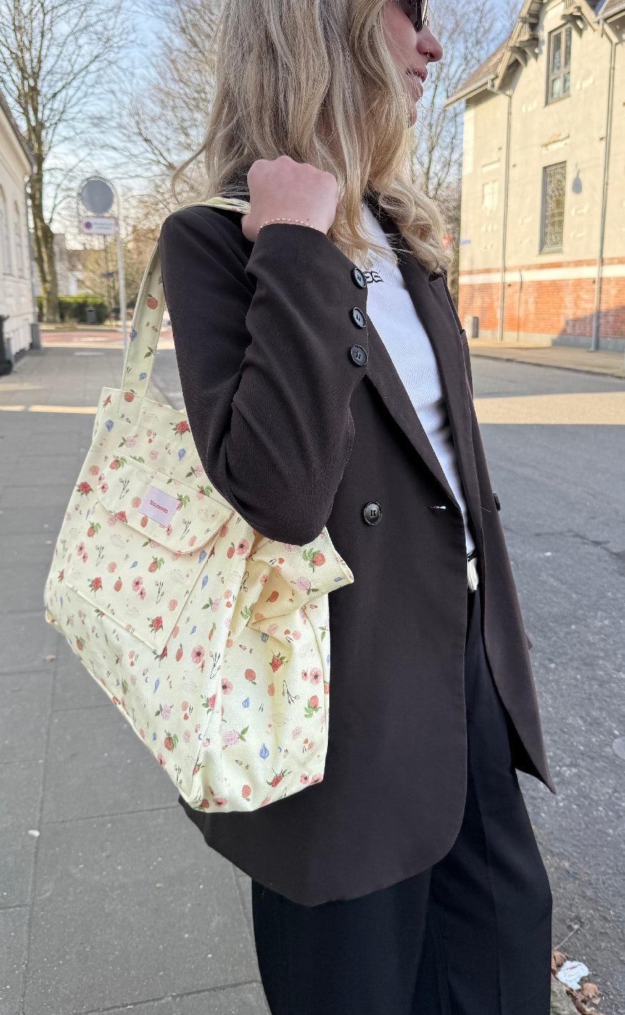 Maanesten Totebag - Big Canvas - Roses and Shells