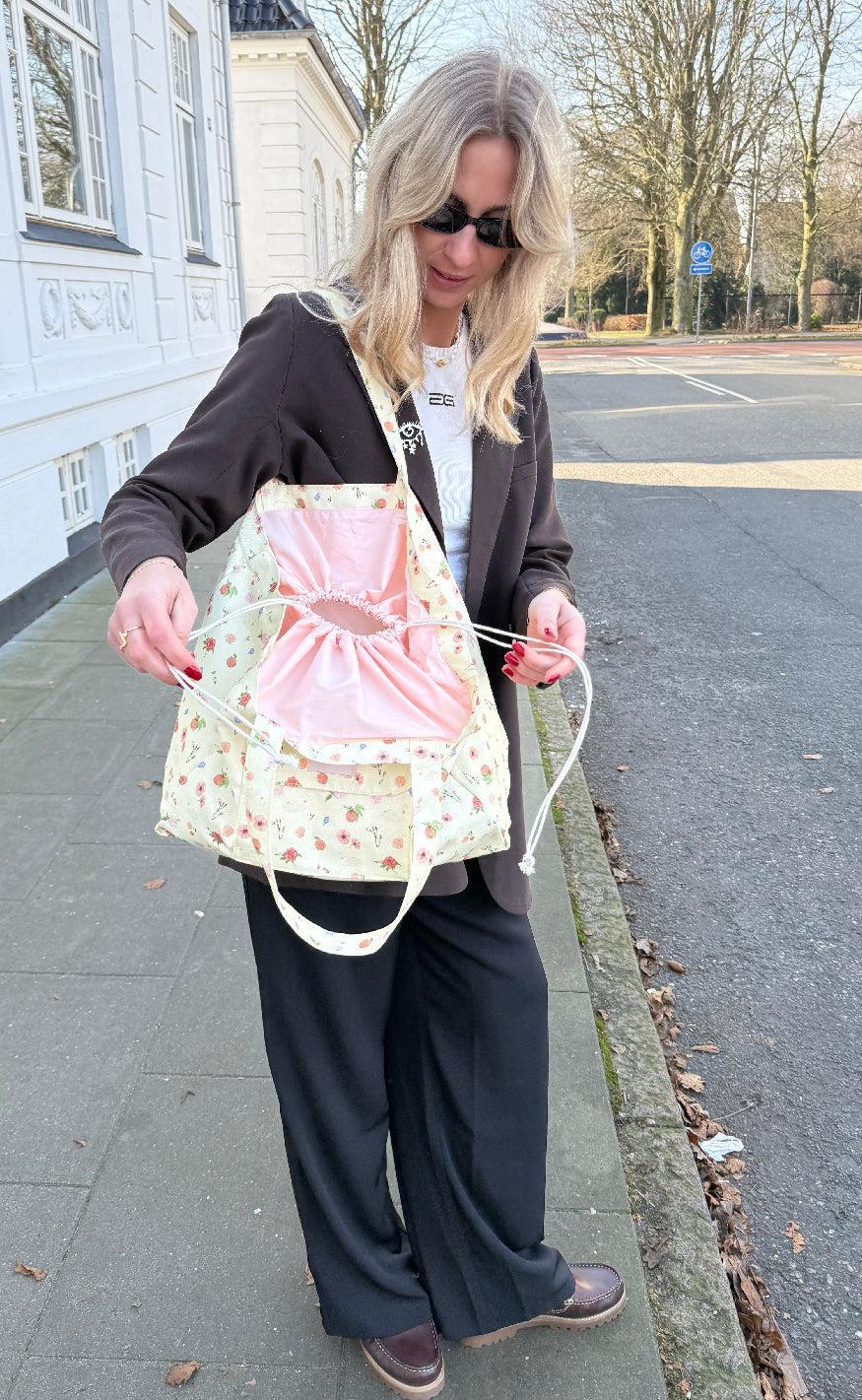 Maanesten Totebag - Big Canvas - Roses and Shells