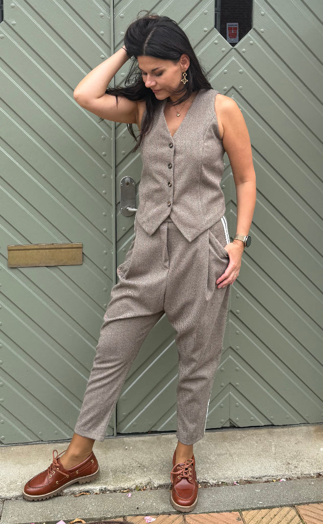 Marta Du Chateau Vest - Rainey - Brown