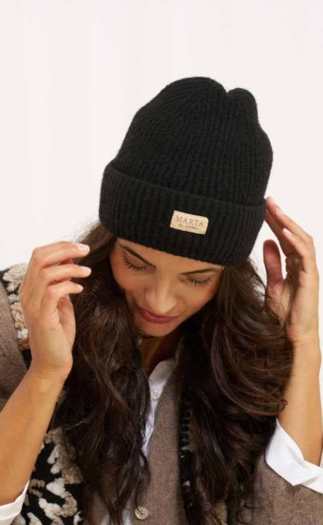 Marta Du Chateau Hue - Rib Beanie - Black