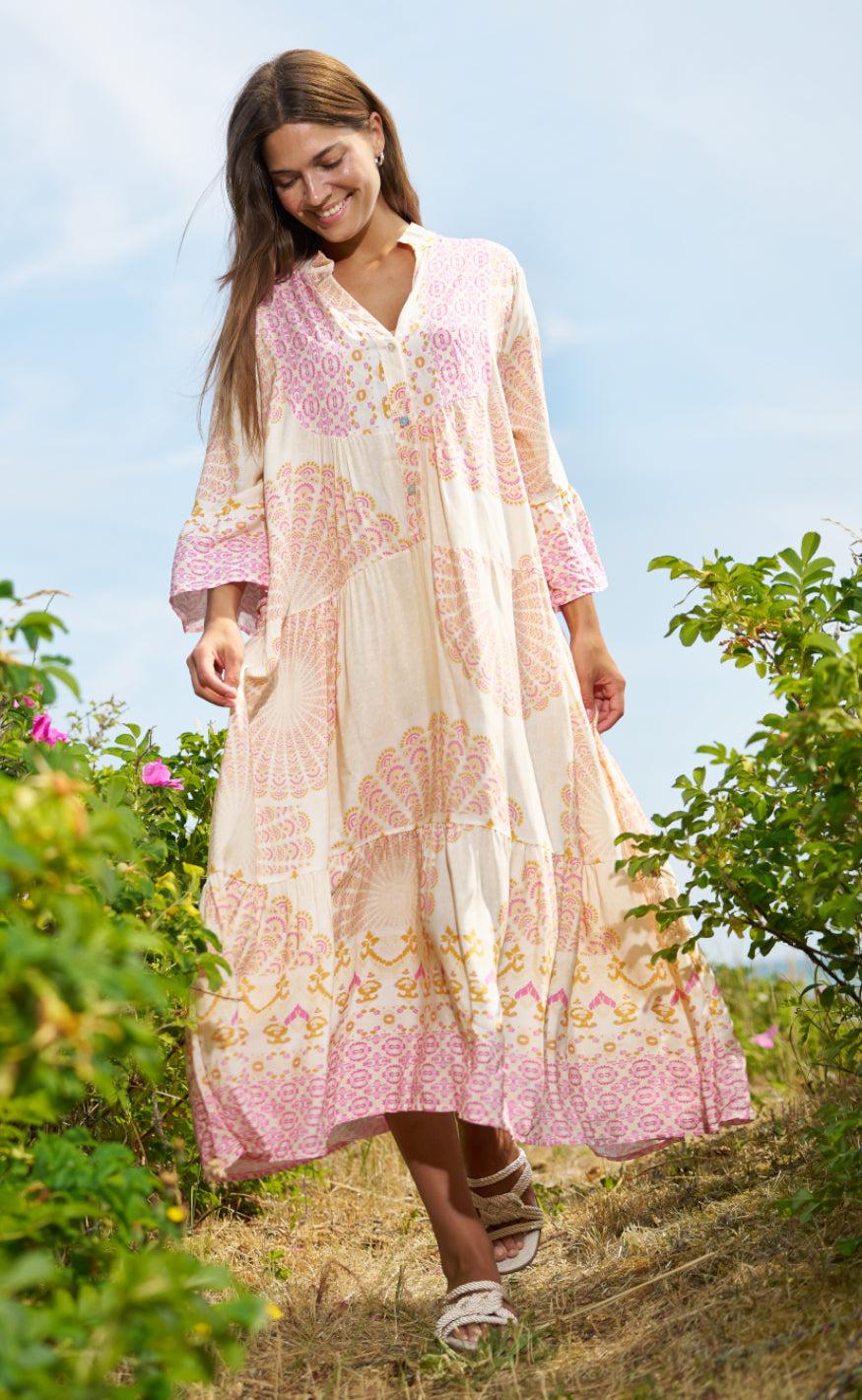 Marta Du Chateau Kjole - 2270 Agnes - Beige