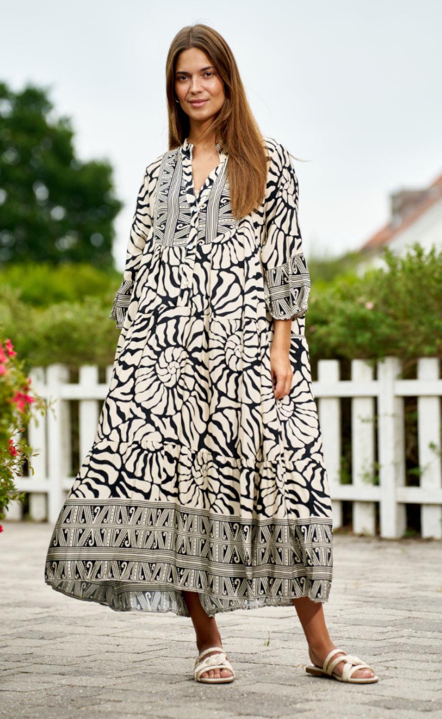 Marta Du Chateau Kjole - 2270 Agnes - Black