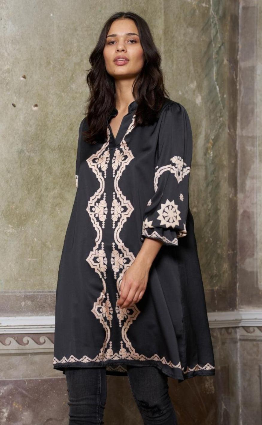 Marta Du Chateau Kjole - 3633 Pernille - Black
