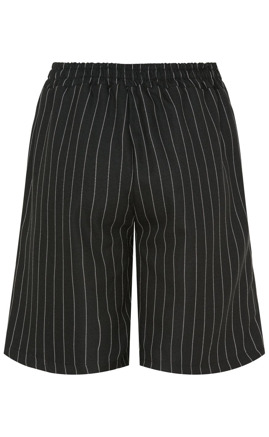 Marta Du Chateau Shorts - 21231 Chloe - Black Stripe