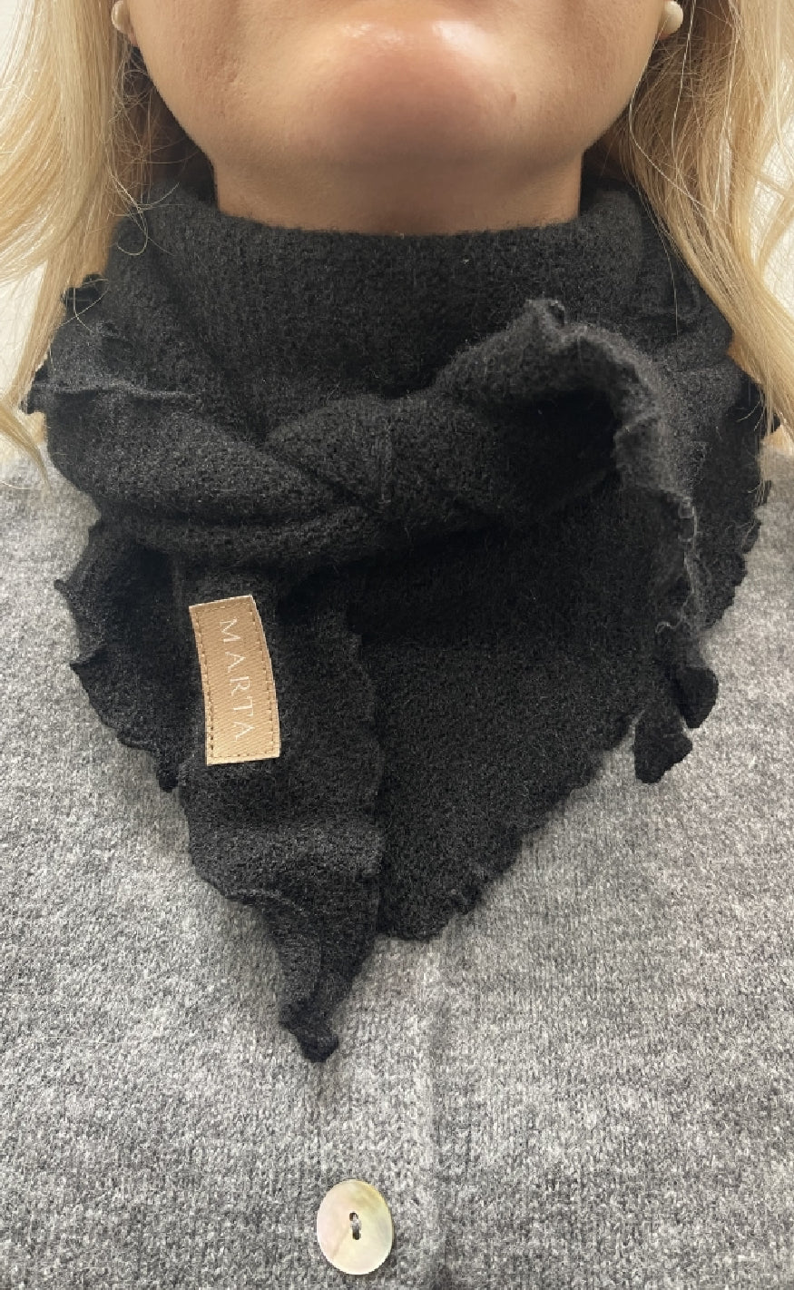 Marta Du Chateau Tørklæde - Agnete - Black