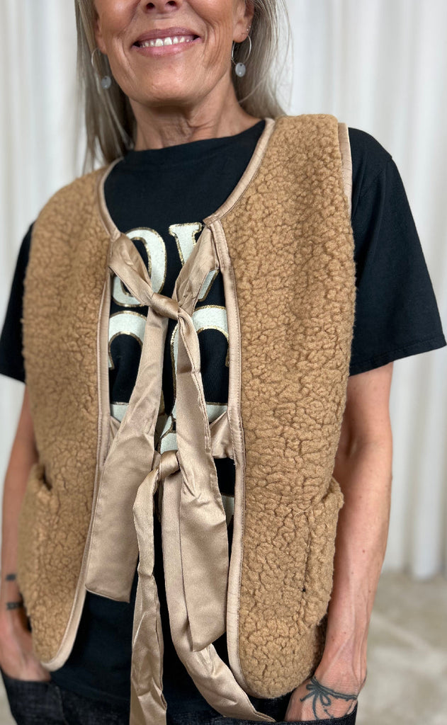 Marta Du Chateau Vest - Gudrun - Light Camel