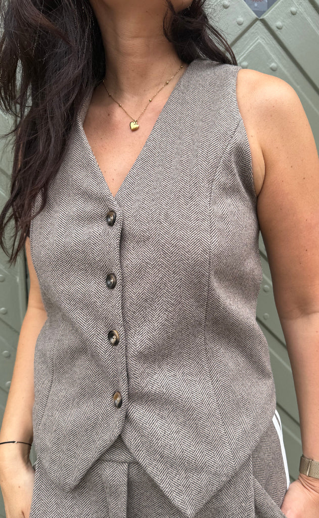 Marta Du Chateau Vest - Rainey - Brown
