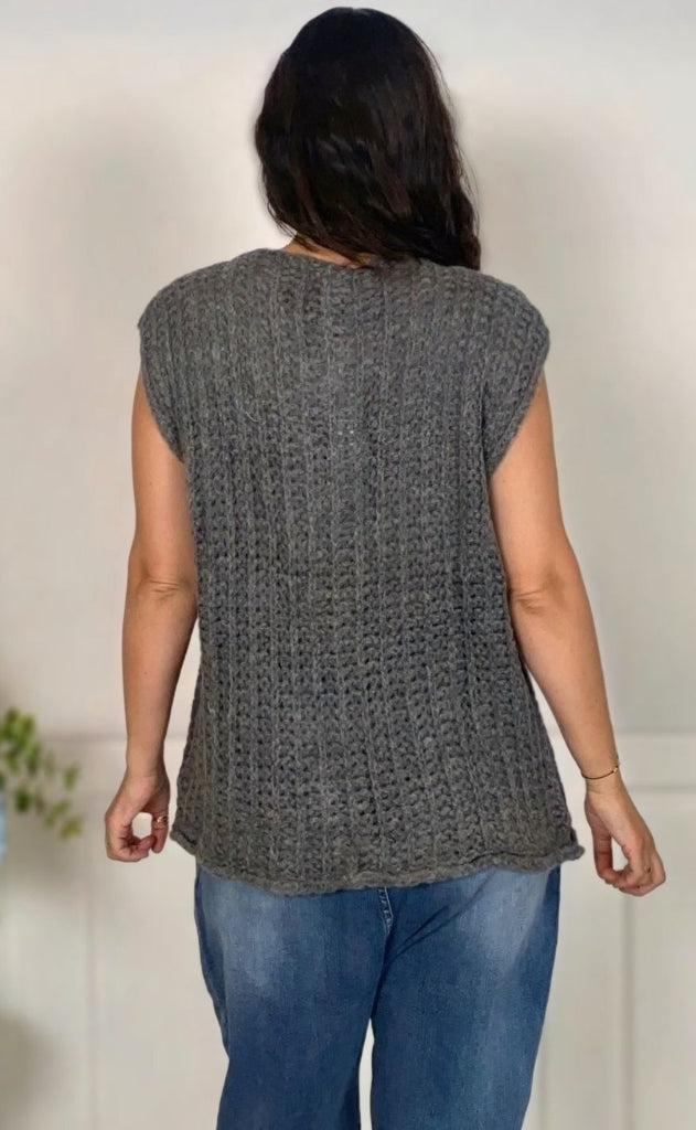 Marta Du Chateau Vest - Ruby - Dark Grey