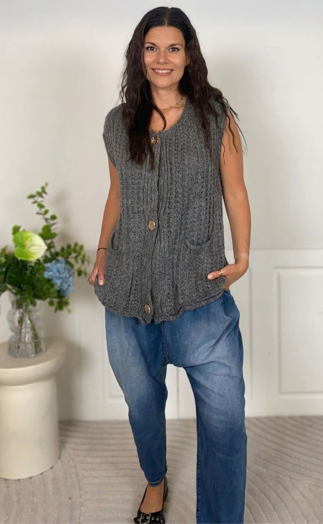 Marta Du Chateau Vest - Ruby - Dark Grey