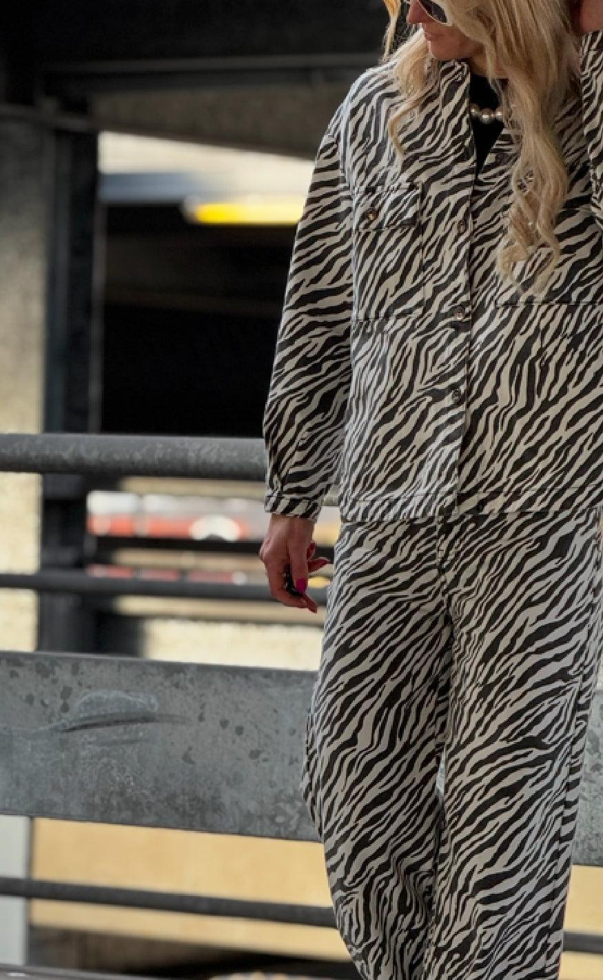 Moves Skjorte - Noliana Zebra Denim - Black