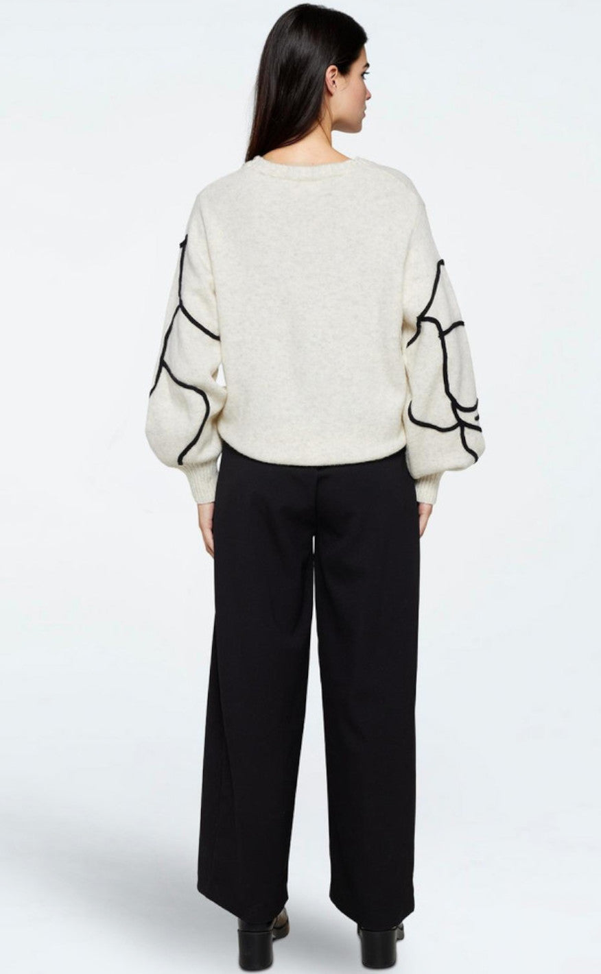 Moves Strik - Kaiya - Birch