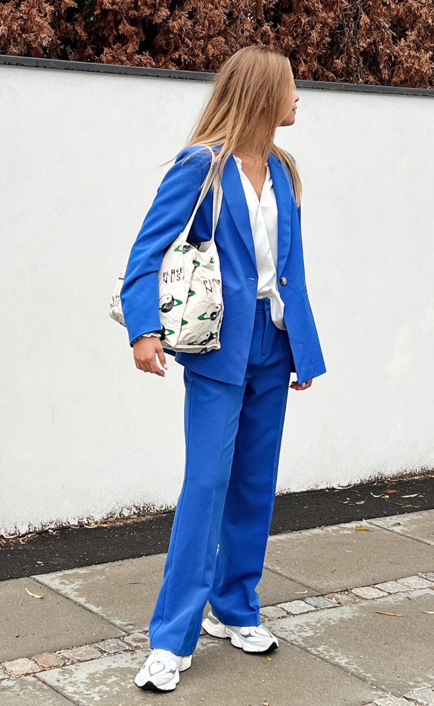 Neo Noir Blazer - Avery Suit - Blue