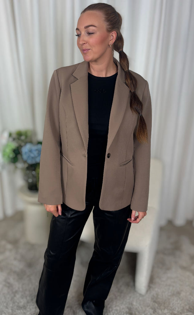 Neo Noir Blazer - Francine - Dusty Brown