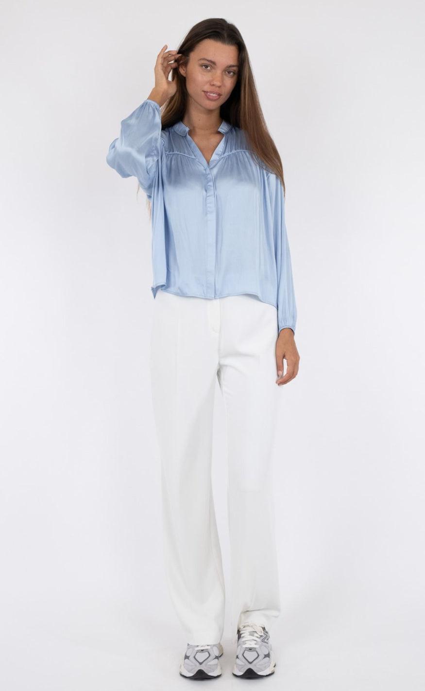 Neo Noir Bluse - Binnet - Light Blue