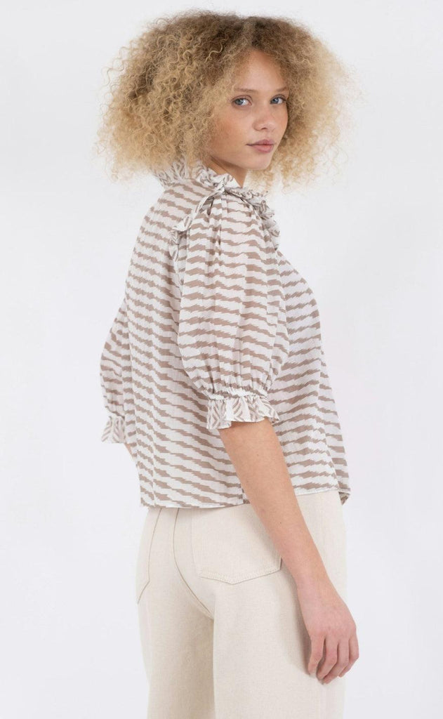 Neo Noir Bluse - Chacha Graphic - Sand