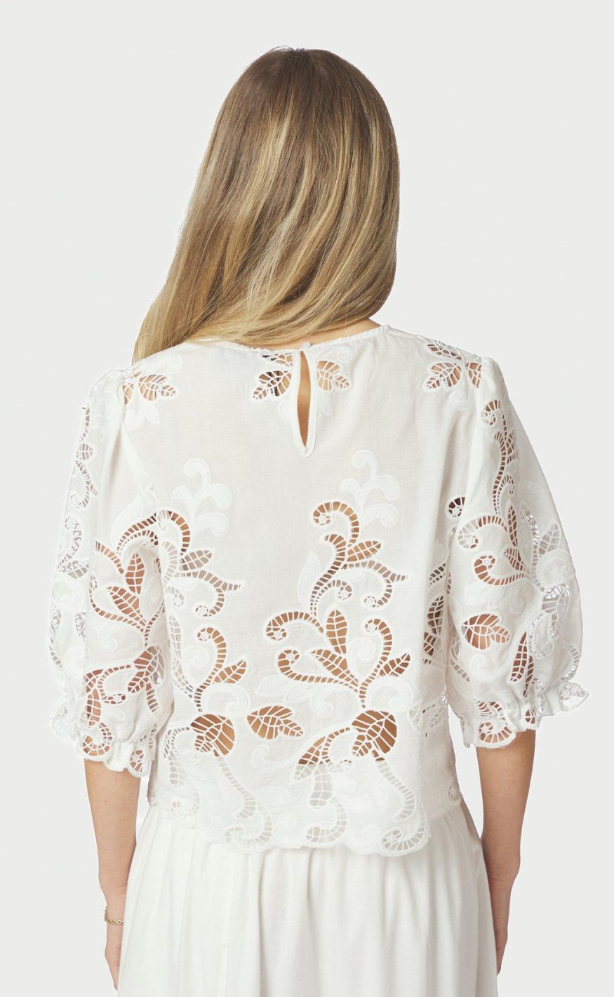 Neo Noir Bluse - Fia Embrodery - White