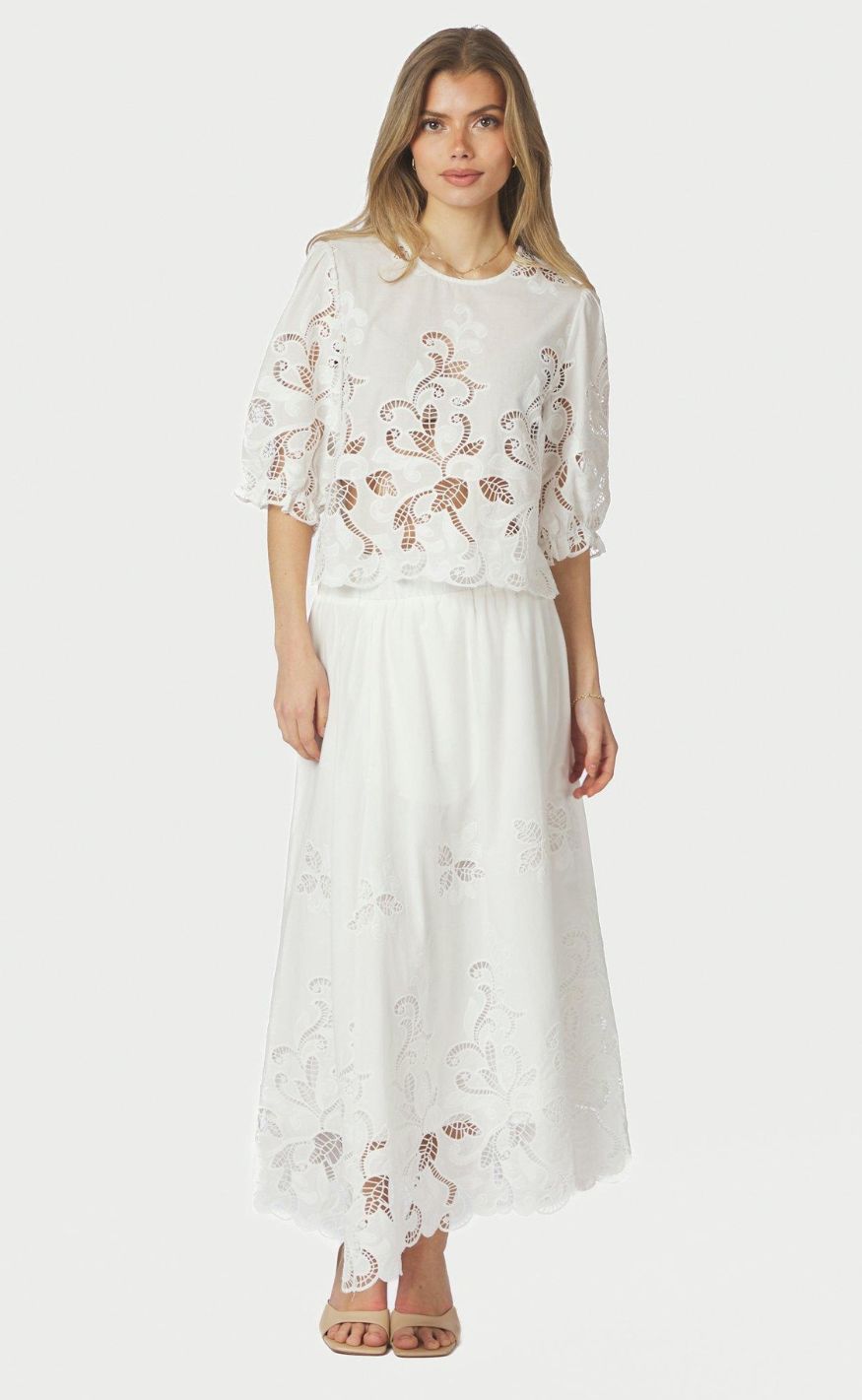 Neo Noir Bluse - Fia Embrodery - White