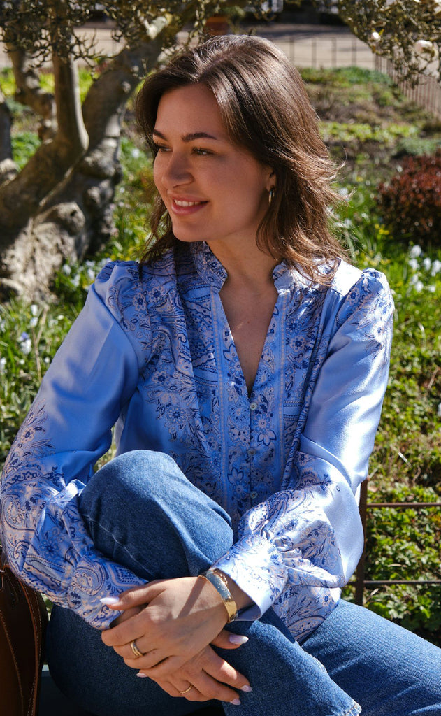 Neo Noir Bluse - Massima Paisley Border - Light Blue