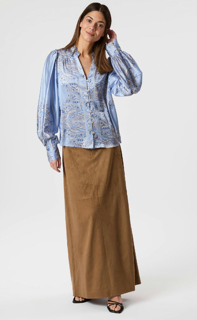 Neo Noir Bluse - Massima Paisley Border - Light Blue