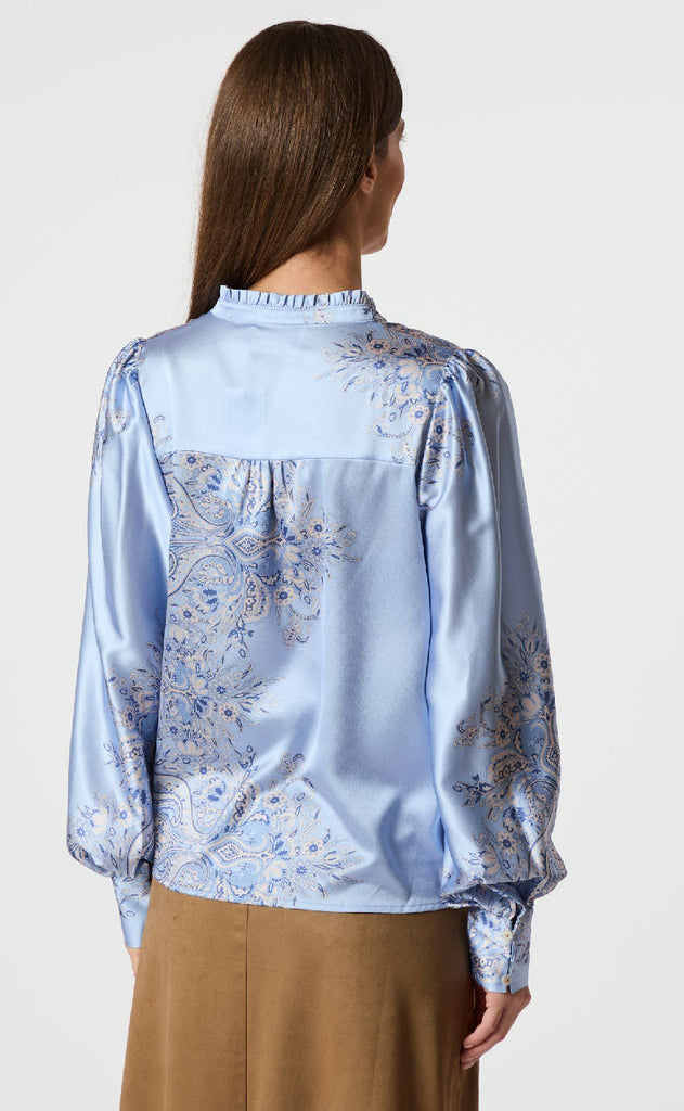 Neo Noir Bluse - Massima Paisley Border - Light Blue