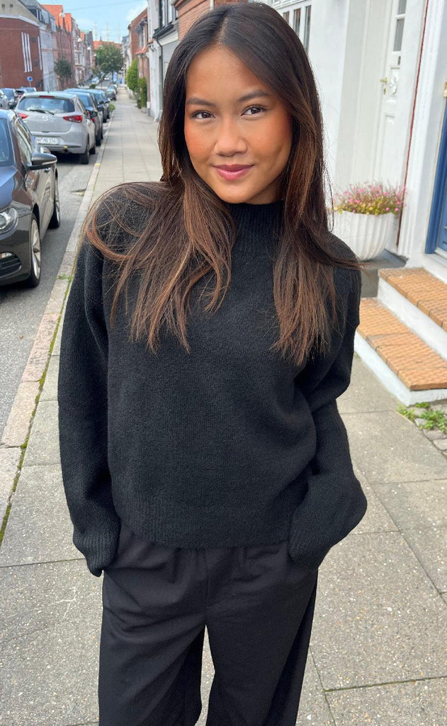 Neo Noir Bluse - Paulina - Black