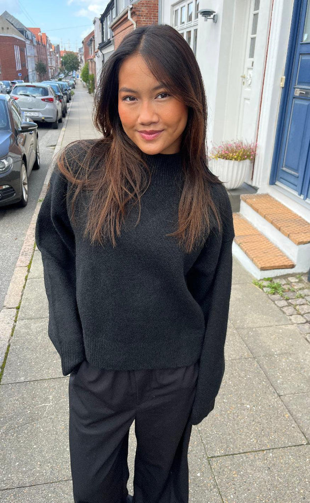 Neo Noir Bluse - Paulina - Black