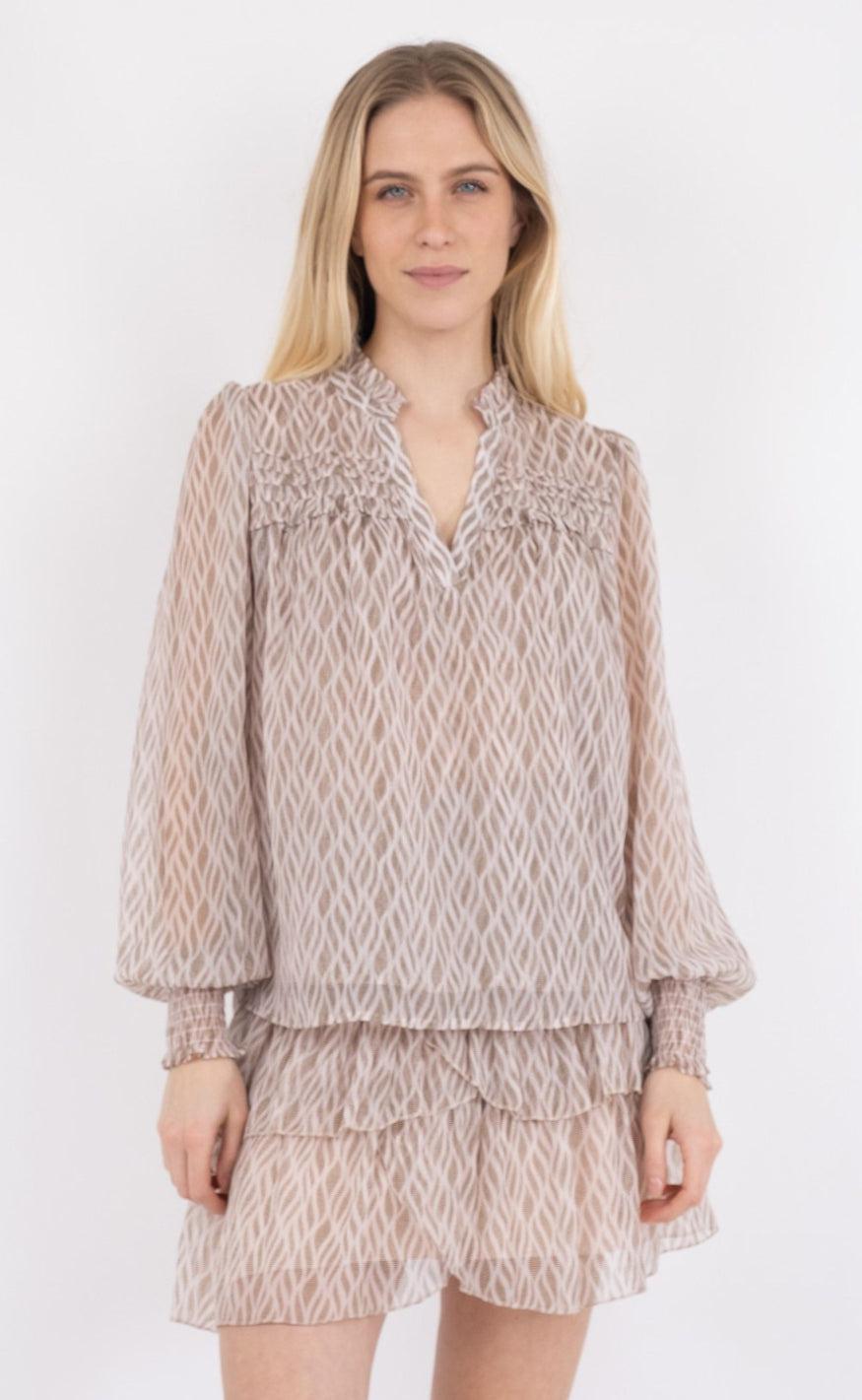Neo Noir Bluse - Rhia Graphic - Powder