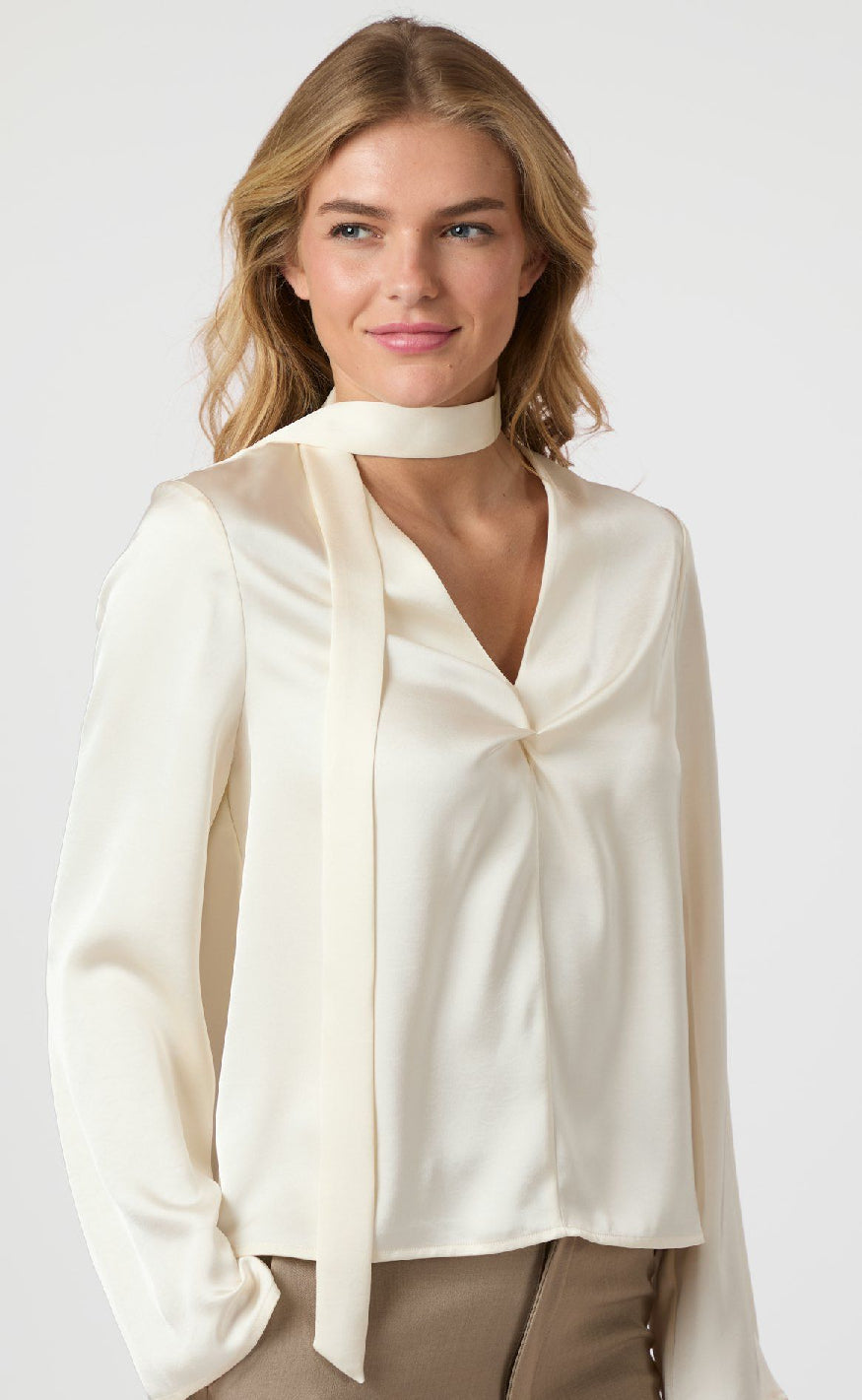 Neo Noir Bluse - Susanna Heavy Sateen - Pearl