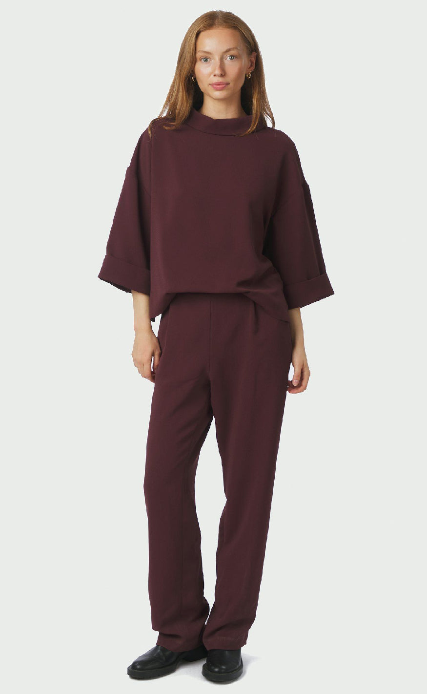 Neo Noir Buksedragt - Arlo Crepe - Burgundy