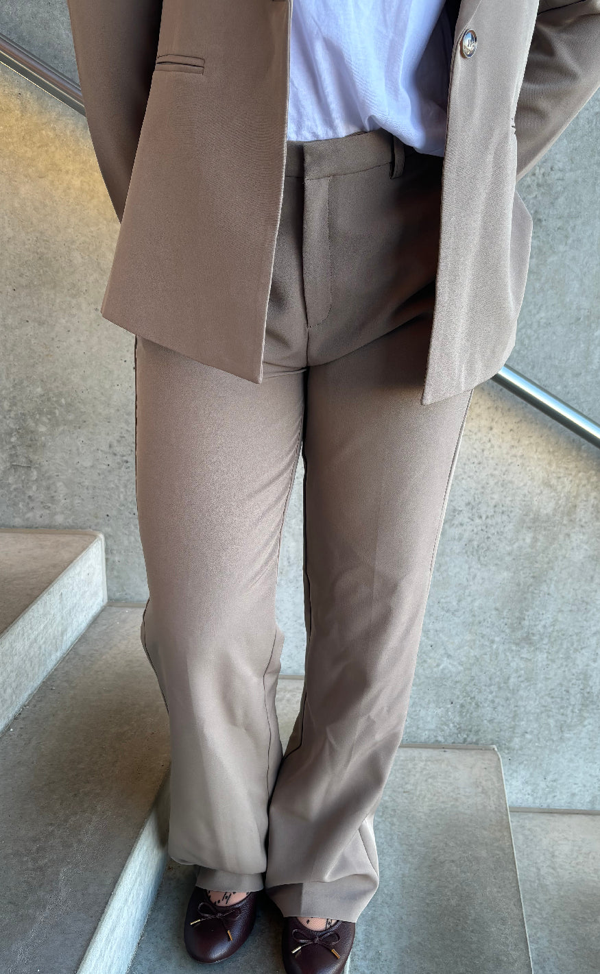 Neo Noir Bukser - Alice Suit - Dusty Brown