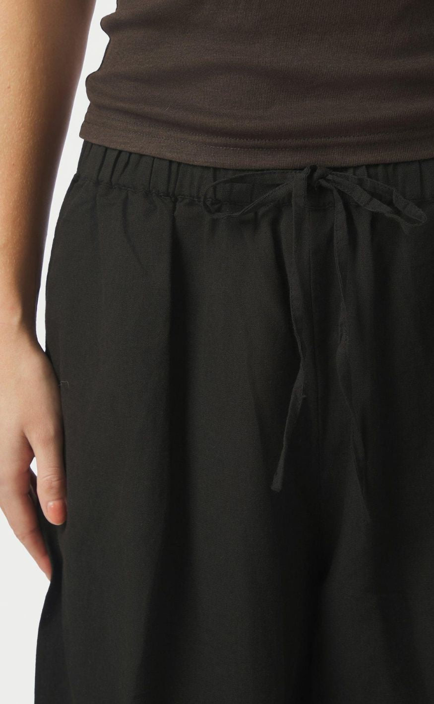 Neo Noir Bukser - Roxane Balloon Linen - Black