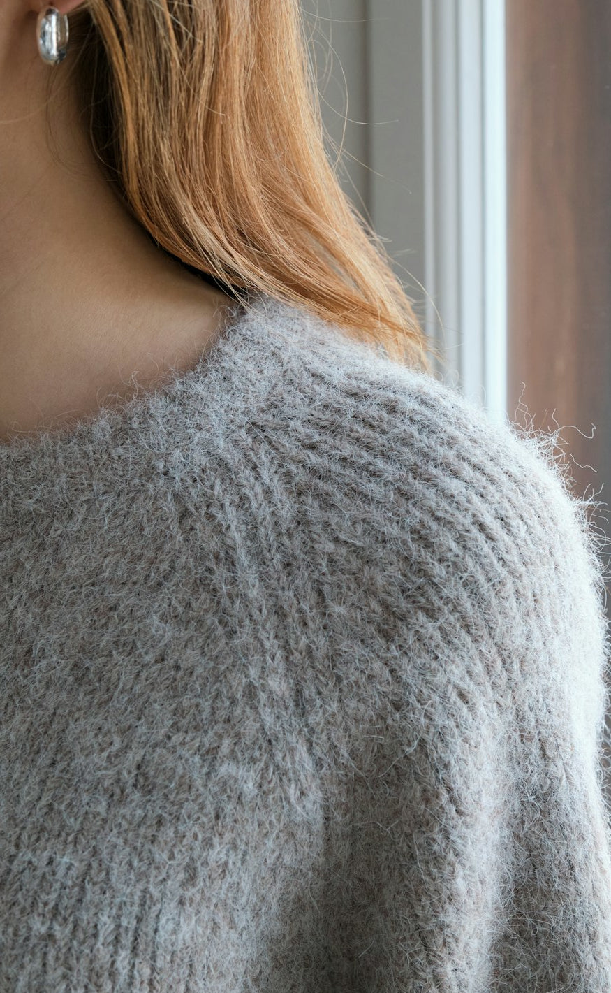 Neo Noir Cardigan - Amaya Fluffy - Beige Melange