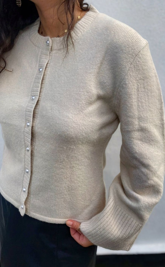 Neo Noir Cardigan - Mixie - Ivory