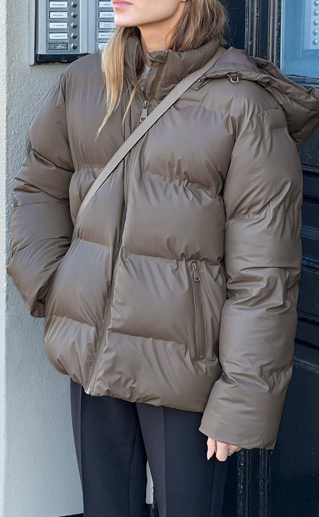 Neo Noir Jakke - Fox Puffer - Dark Taupe