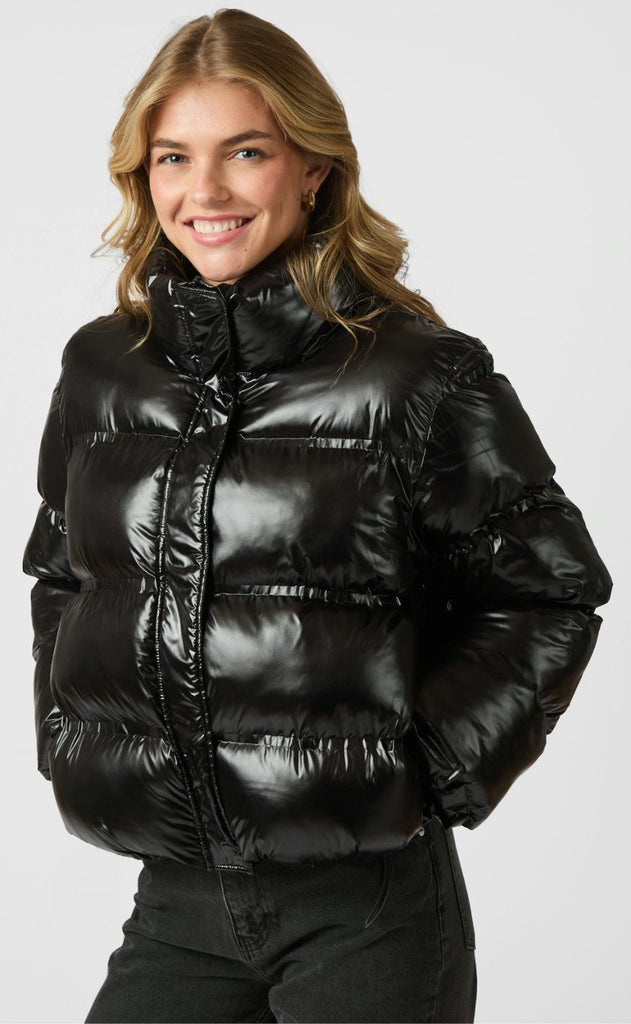 Neo Noir Jakke - Rhea Shiny Puffer - Black