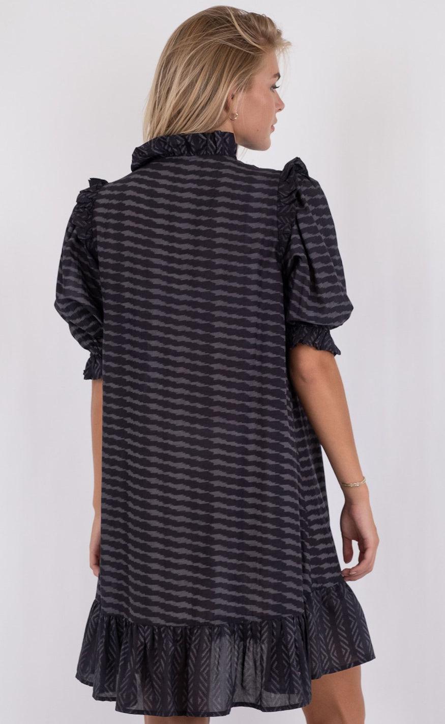 Neo Noir Kjole - Hani Graphic - Black