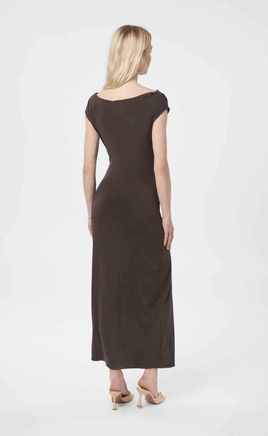 Neo Noir Kjole - Minja Drapy - Chocolate Brown