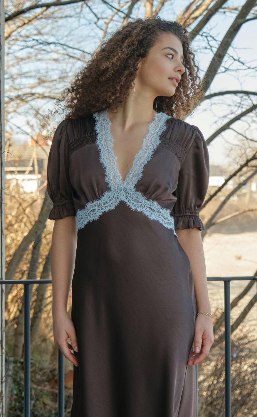 Neo Noir Kjole - Vipe Lace - Dark Brown