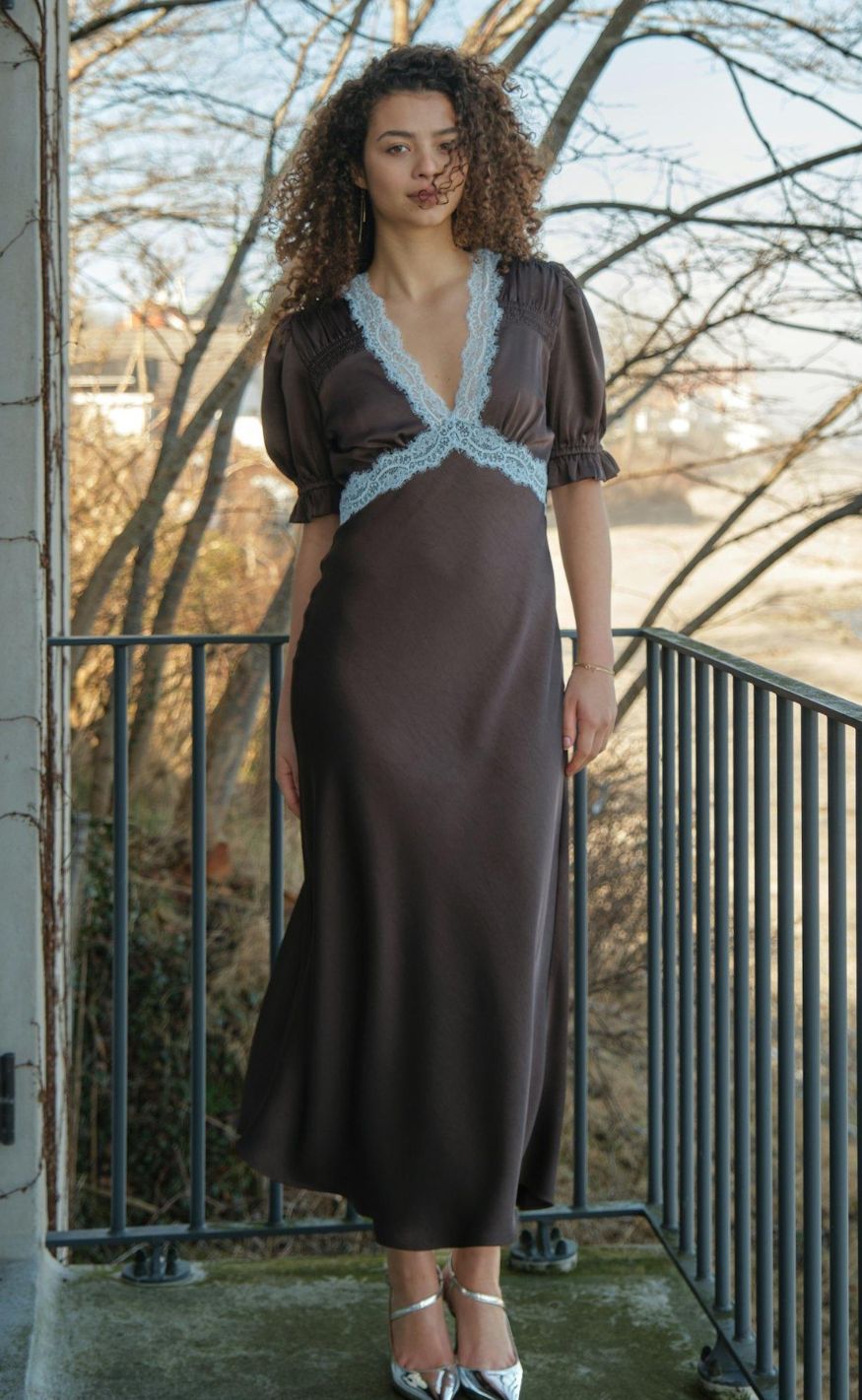 Neo Noir Kjole - Vipe Lace - Dark Brown