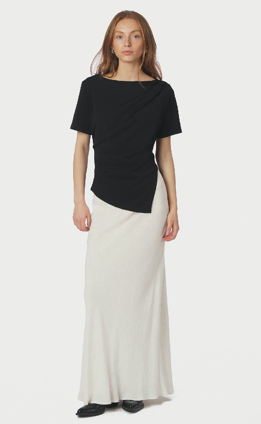Neo Noir R-Shirt - Rasmine Soft - Black