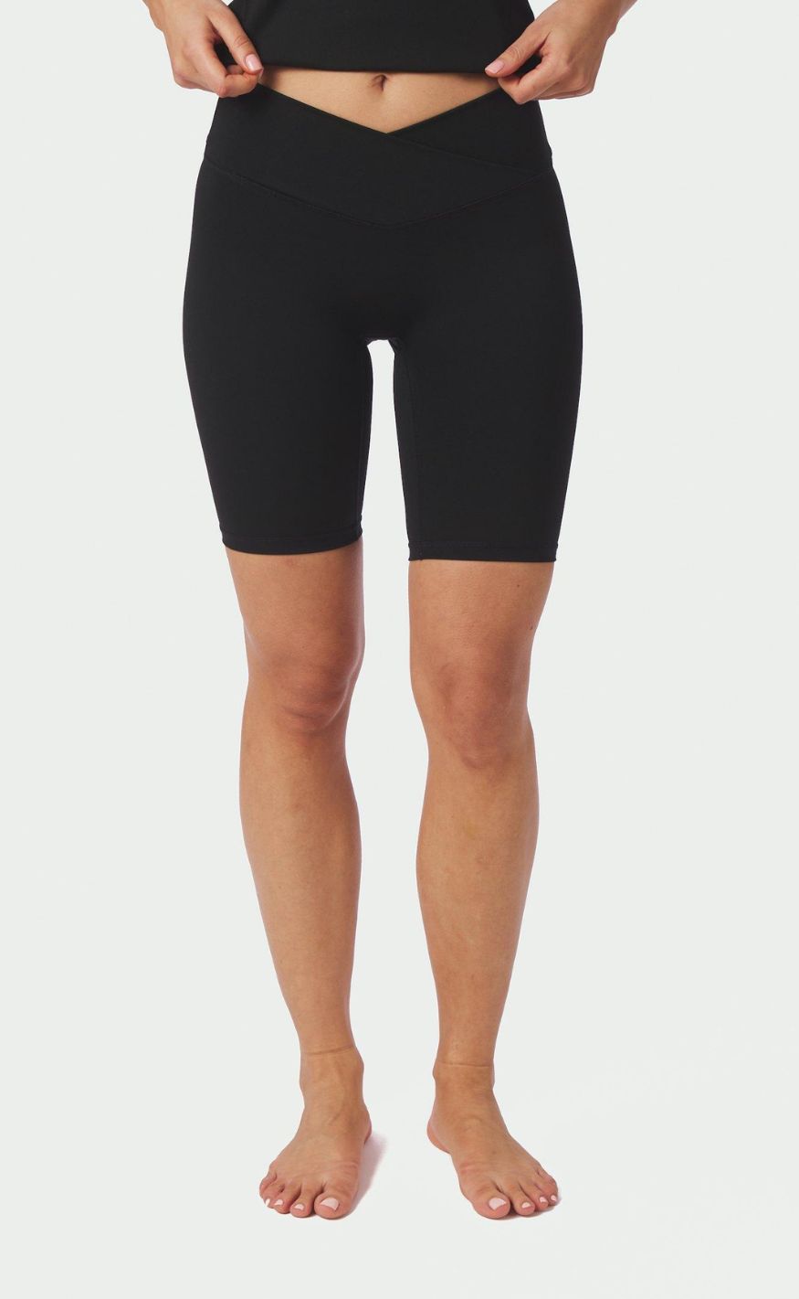 Neo Noir Shorts - Lea Wrap - Black