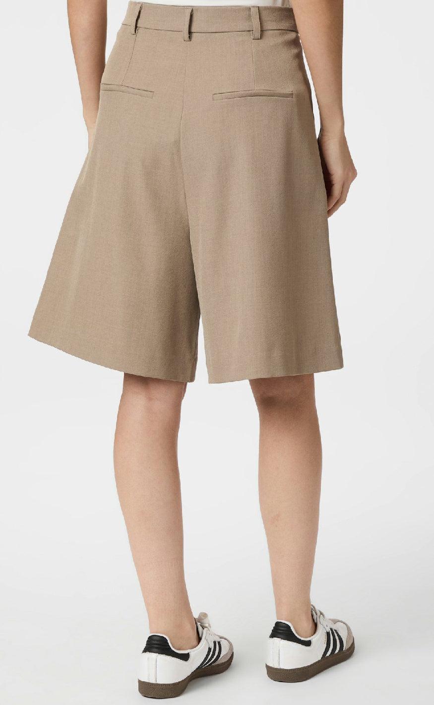 Neo Noir Shorts - Nika Structure - Dark Taupe