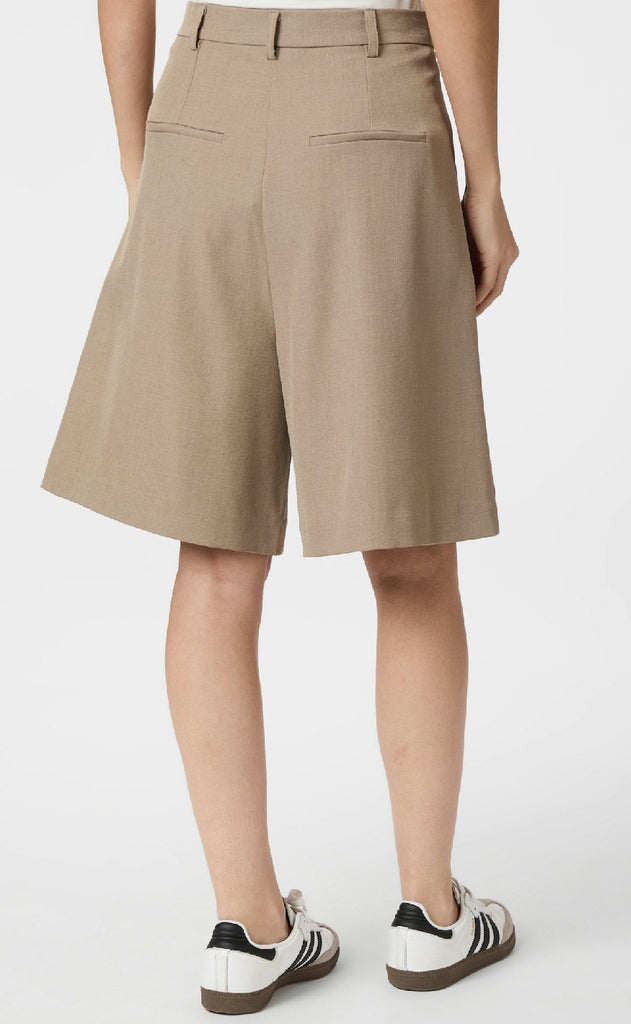 Neo Noir Shorts - Nika Structure - Dark Taupe