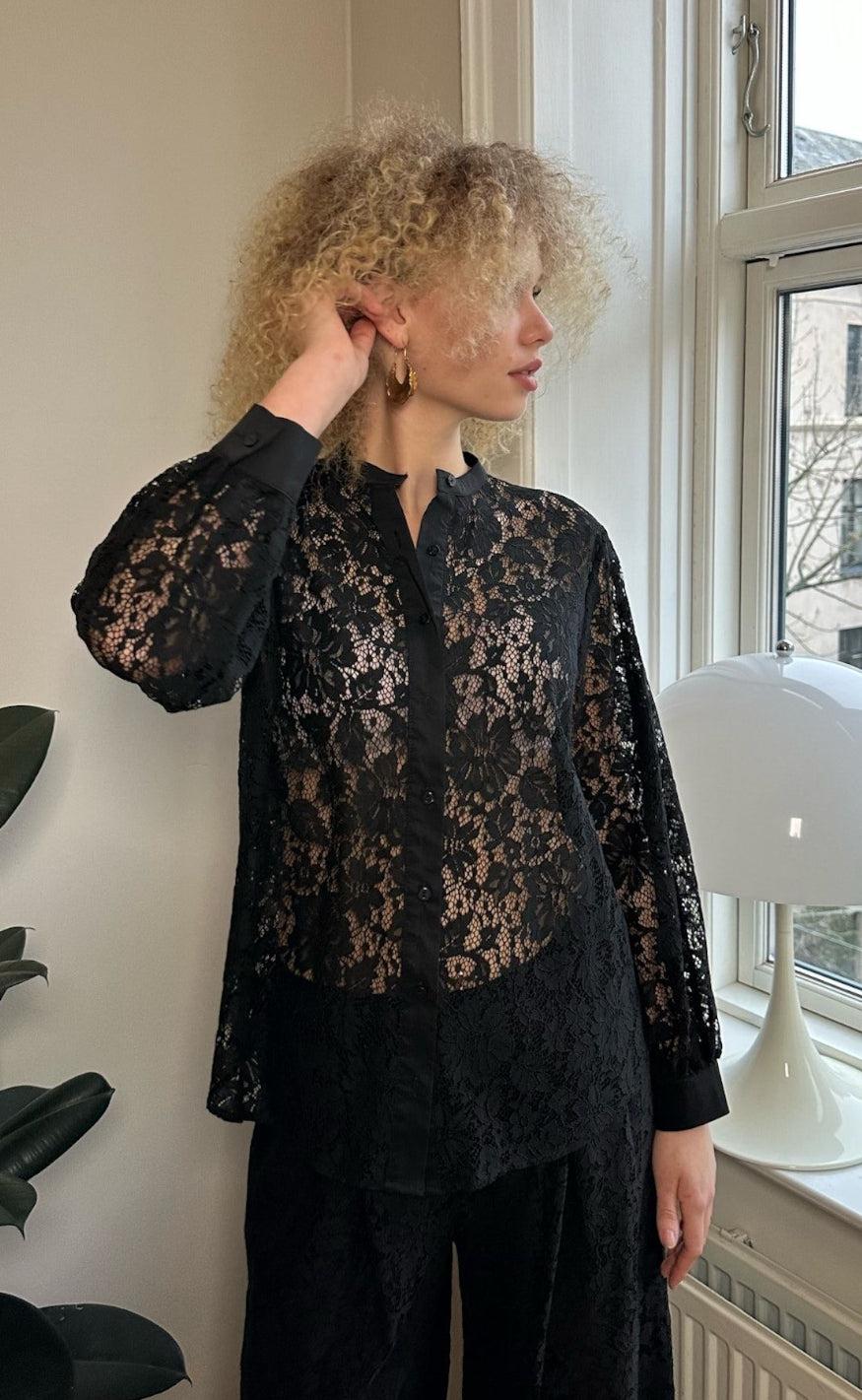 Neo Noir Skjorte - Mae Lace - Black