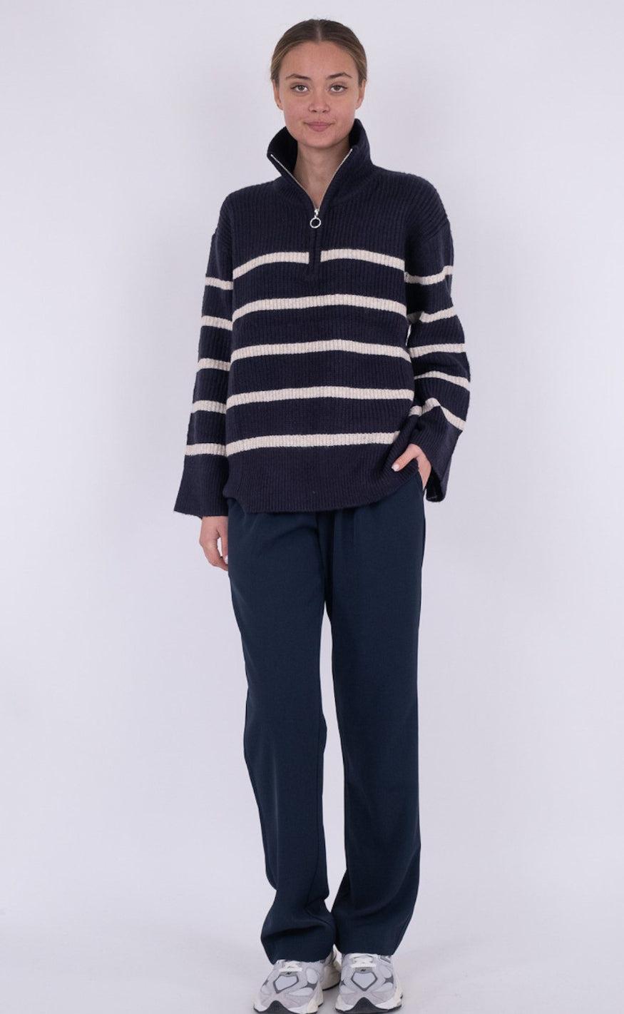 Neo Noir Strik - Nevena - Navy/Sand